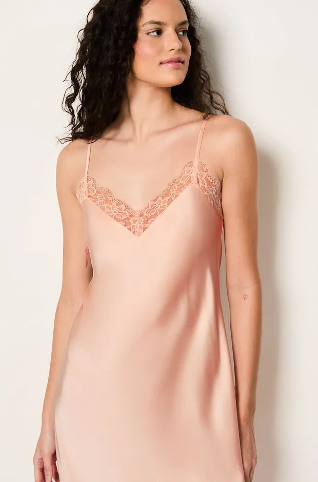 DESIRE - Long satin nightdress with lace details 6551285