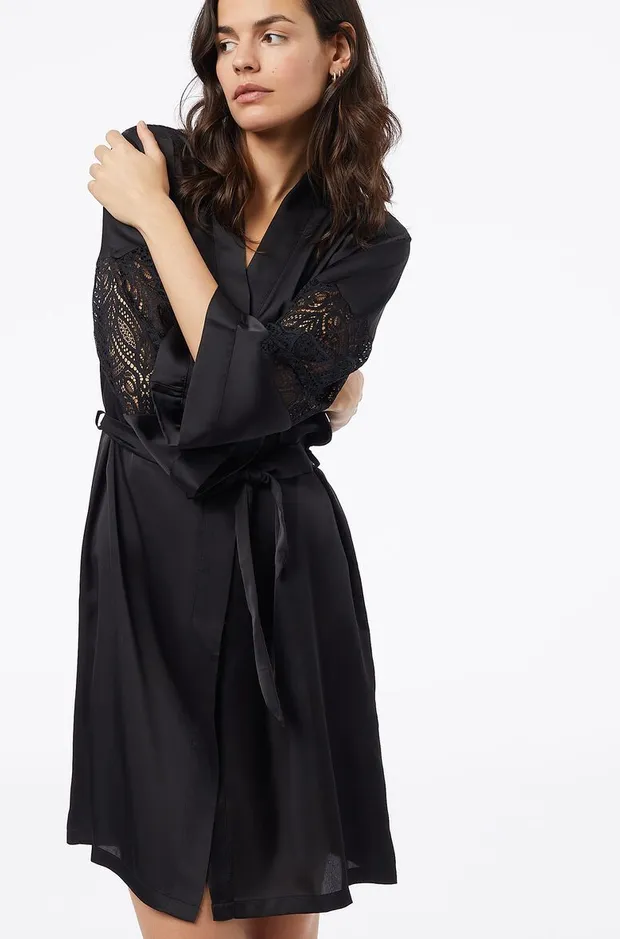 Enigme Robe with lace details