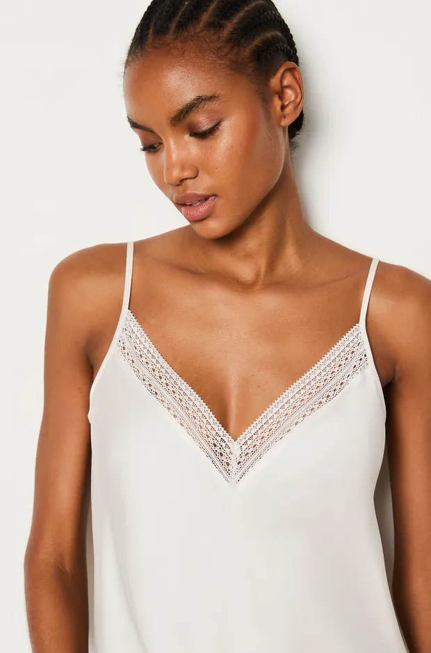 FEELING - Satin nightie with lace details 6550898